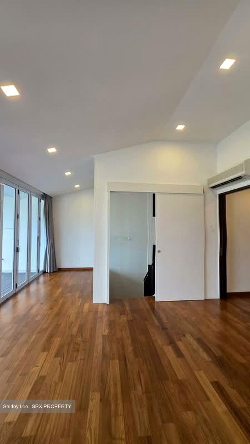 Ocean 8 (D4), Terrace #578495481
